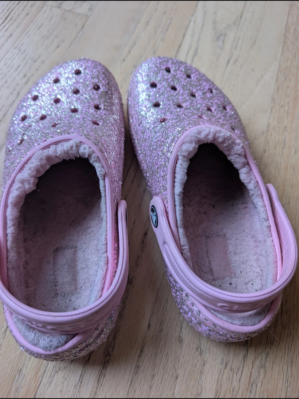 CROCS Kids Glitter Clog with Plush Lining - Light Pink